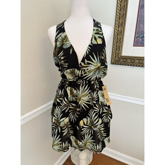 NWT Madden NYC Juniors Size Small 3-5 Black Floral Halter Dress - Picture 1 of 7